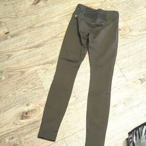 Fabletics army green leggings size small